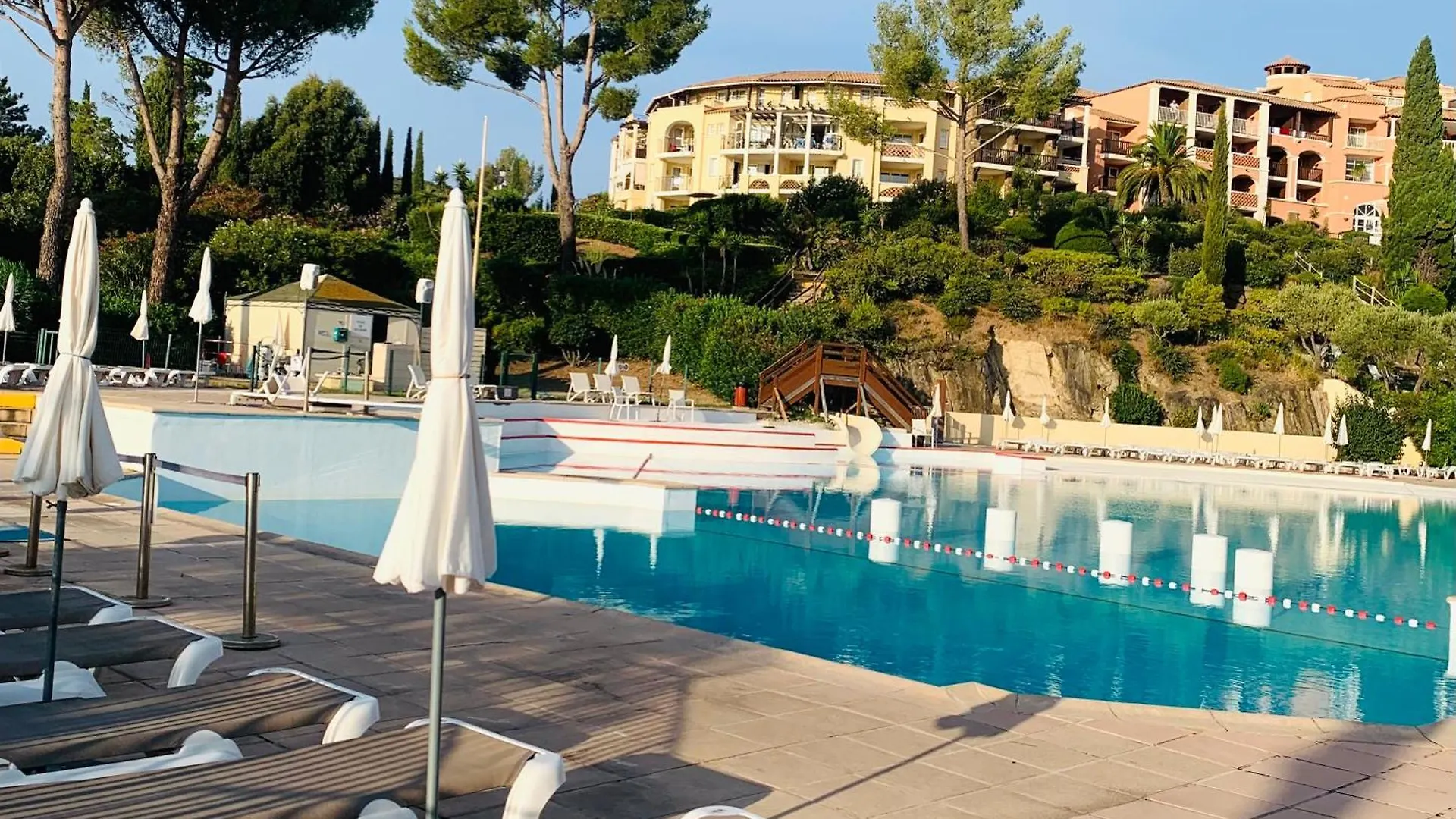Superbe T2 Club Cap Esterel Animations Petits Et Grands Sports&Activites Multisports Saint-Raphaël